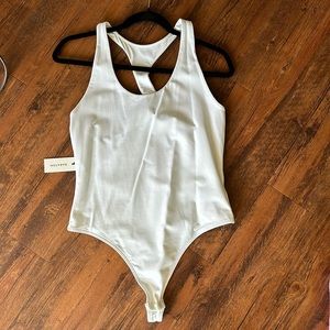 Aritzia bodysuit, babaton contour, new with tag